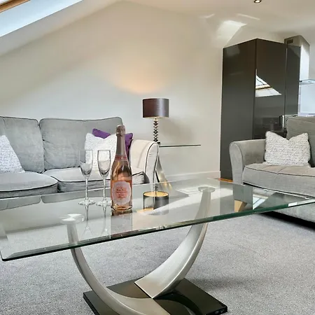 Lejlighed 7 Bluebridge Court With Free Parking