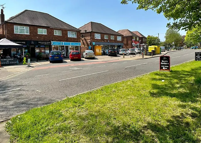 7 Bluebridge Court With Free Parking