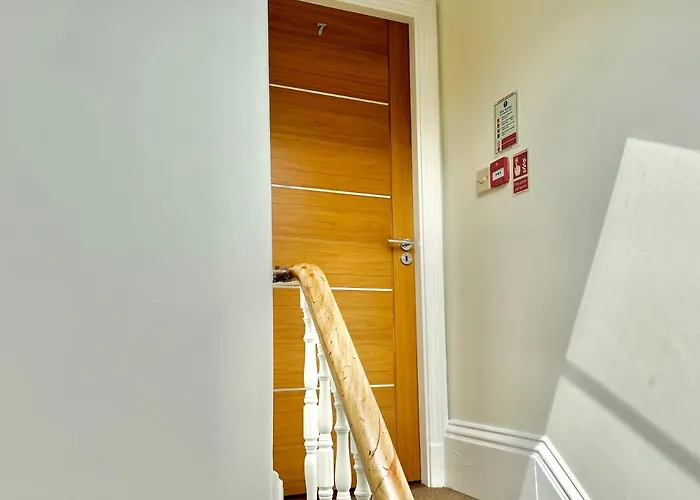 7 Bluebridge Court With Free Parking * York