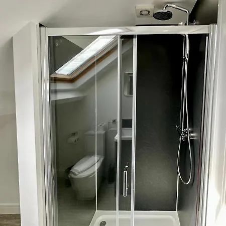 7 Bluebridge Court With Free Parking York